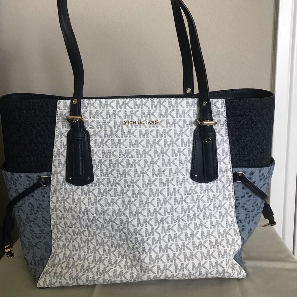 Blue and white Shoulderbag